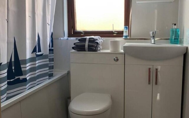 Stunning 2-bed Serviced Selfcatering Apartment