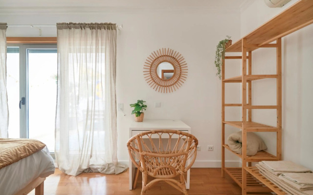 Apartment with Private Terrace & Car Garage