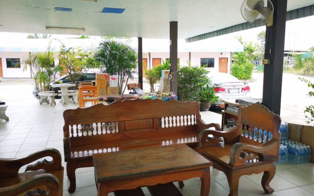 Taweesub  Resort