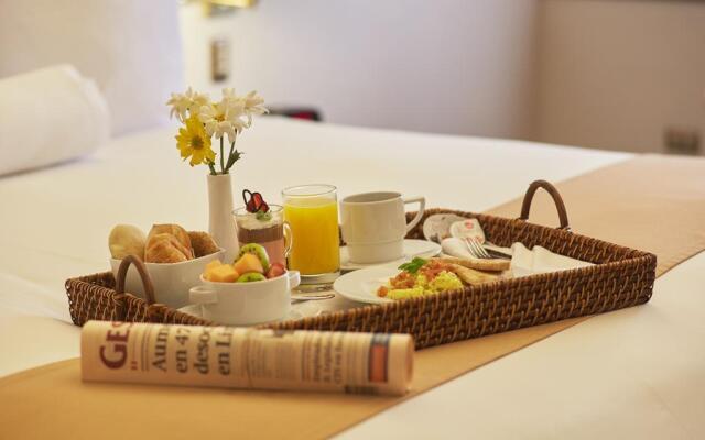 J&A Classic Hotel