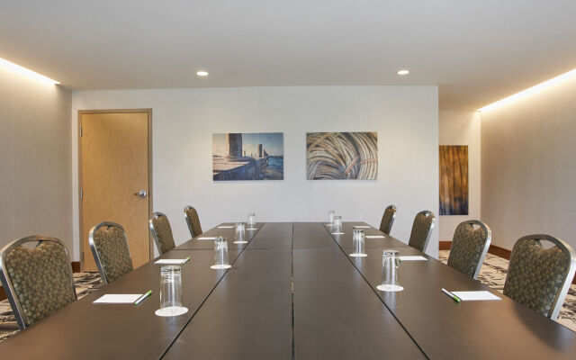 Courtyard by Marriott Erie Bayfront