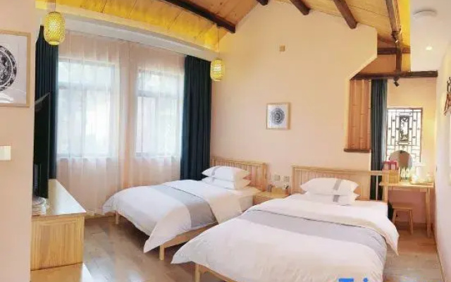 Lanxin Homestay(No.18, shi jia Lane)