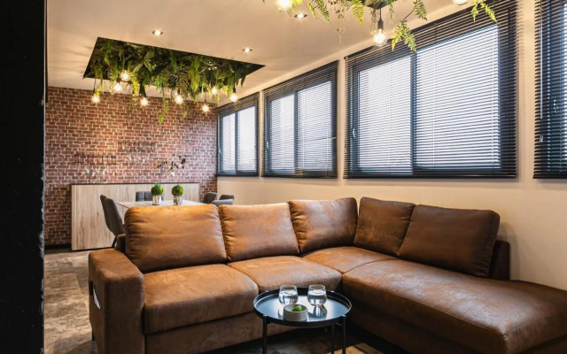 Little Factory - 2 Pièces - Parking privé