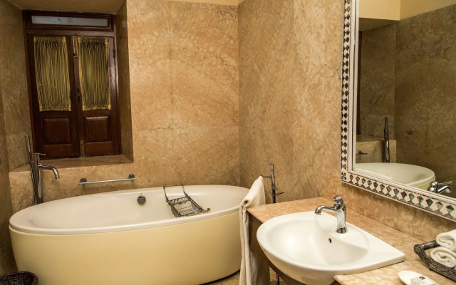 The Lalit Laxmi Vilas Palace