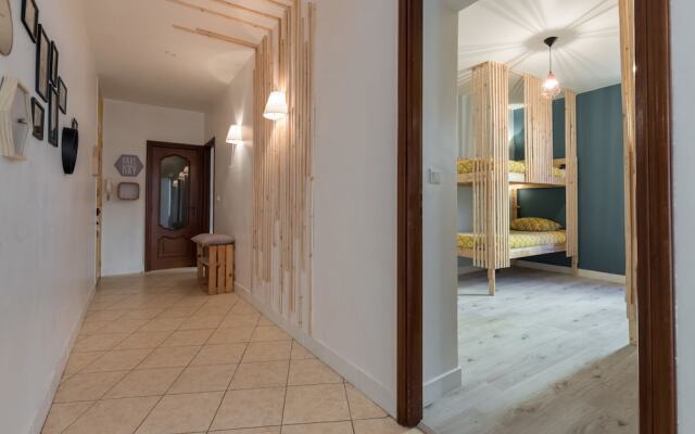 Garibaldi Bed  Breakfast