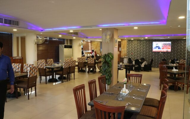 Hotel Royal