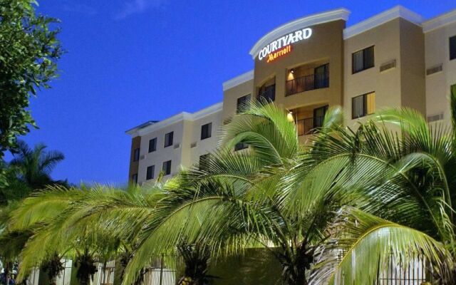 Courtyard by Marriott Miami at Dolphin Mall