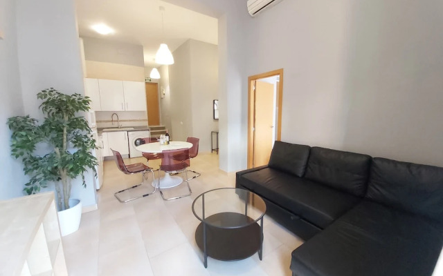 Del Parque Flats Central
