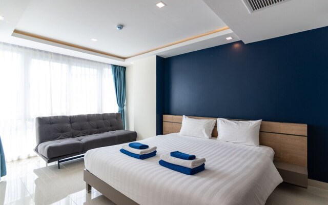 Centara Grand Avenue by Pattaya Holiday