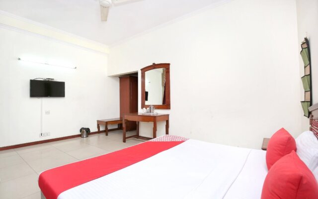 OYO 14324 Hotel towns pride