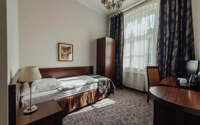 Hotel Rezydent
