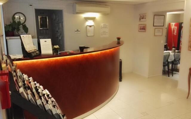 Bellevue Paris Montmartre Hotel
