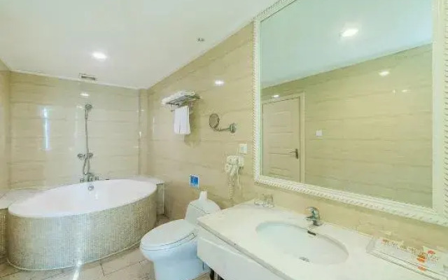 Hujing Business Hotel