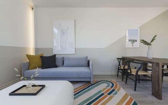 Abode Philadelphia - Center City Convention Center