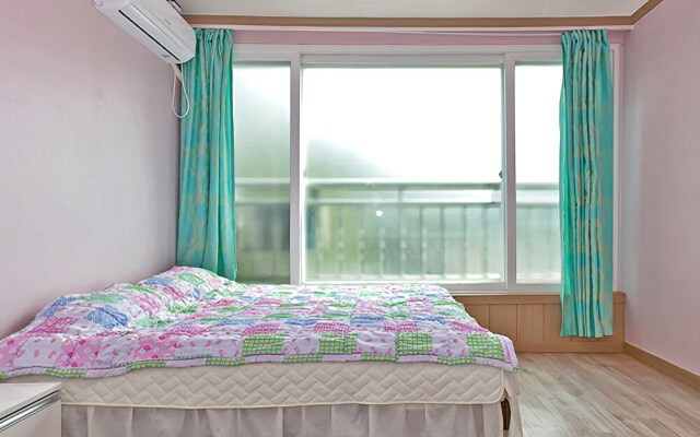 Yeongheung-do Hae Beach Pension