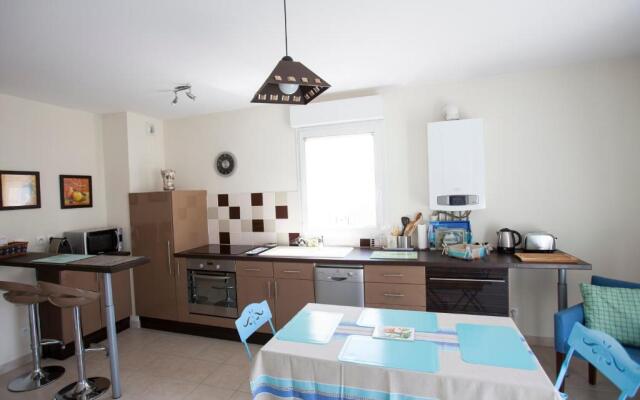 Appart Résidence proche plage avec piscine et parking couvert privé