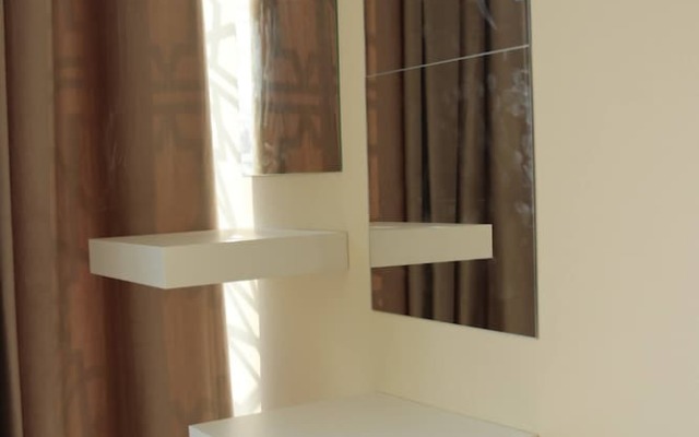 Beautiful Furnished Studio With Close Kitchen