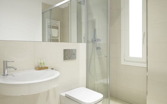 Soraluxe Apartment by FeelFree Rentals