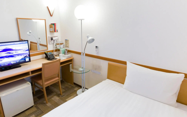 Toyoko Inn Okinawa Naha Shintoshin Omoromachi – Guest Rooms – Naha