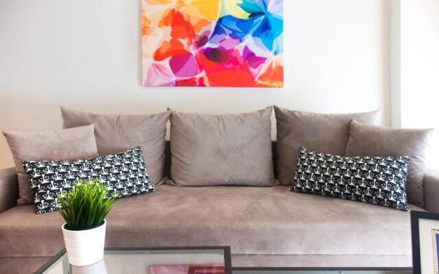 TONI'S Classy Home in Kolonaki, local's Gem