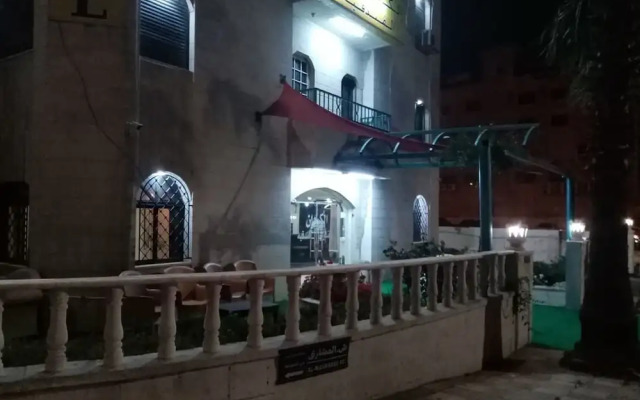 Alkarwan Hotel
