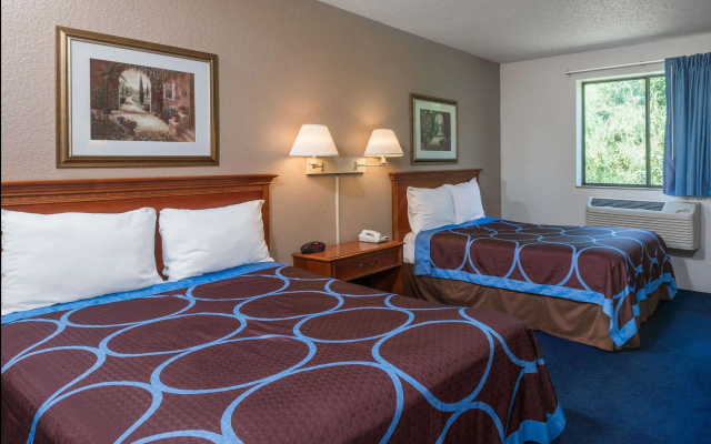 Rodeway Inn Delmont