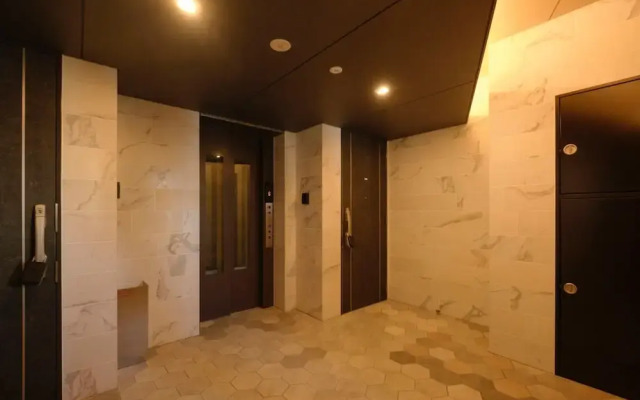 MODELLO Sangenjaya by Tranova