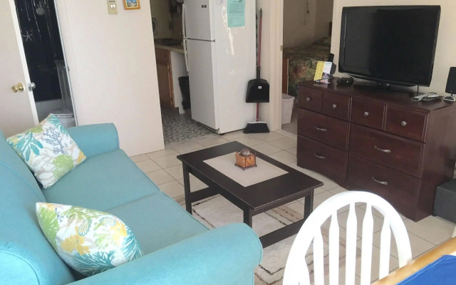 Four Winds Condo Motel