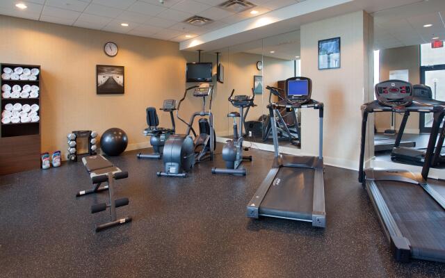 Holiday Inn Vancouver Centre by IHG