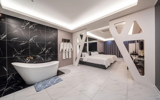 Suwon Homaesil Star Hotel