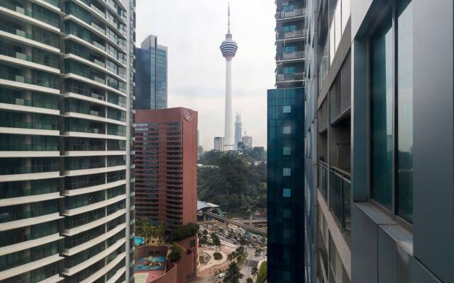 Bright 2BR Condo for 5 W/kl City View