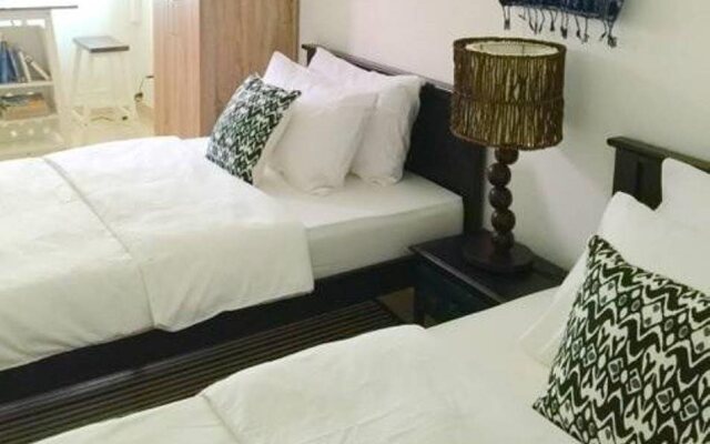 Balik Pulau BookLodge B&B