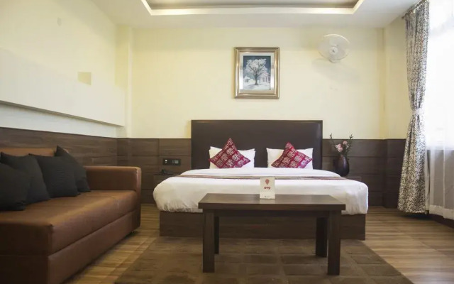 OYO 11570 Central Shangrila Resort & Spa