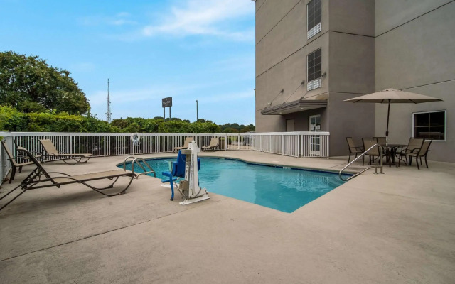 Country Inn & Suites by Radisson, Goldsboro, NC