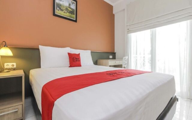 RedDoorz Syariah Plus @ Jatibening