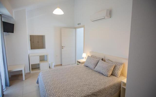 Apartments Chiliadou