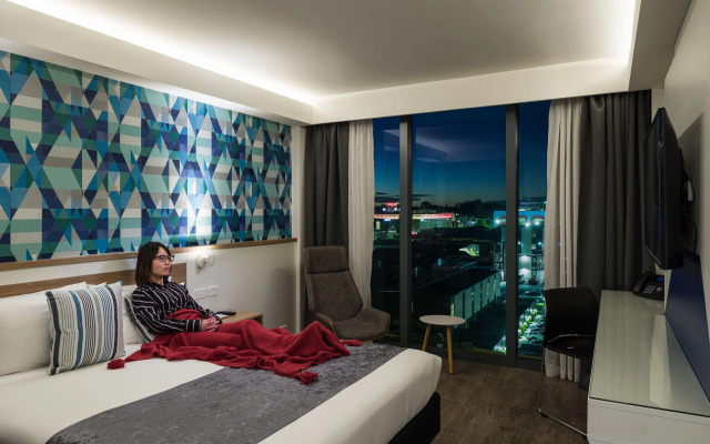 Ramada Encore Christchurch, Colombo Street