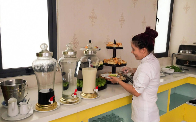 Connect Hotel