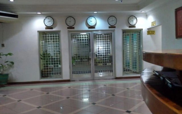 Puri Jaya Hotel