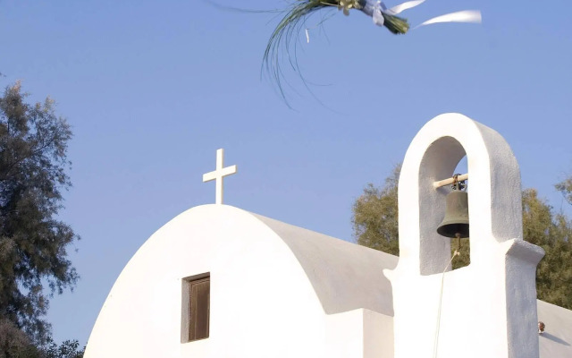 9 Muses Santorini Resort