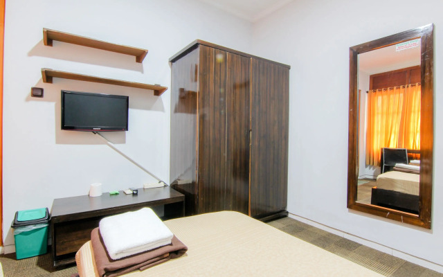 Embe Enem Homestay by ZUZU