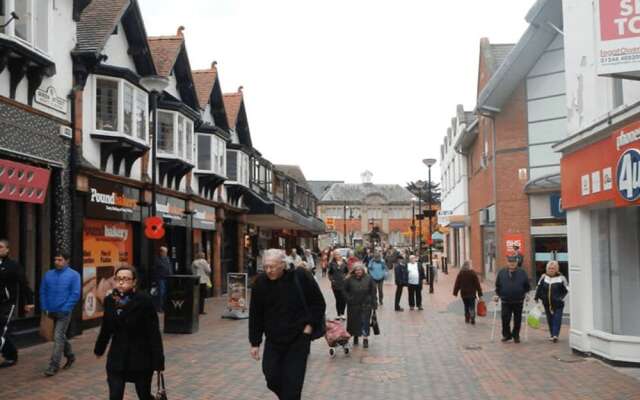 The Glyndwr - Berwyn House Central Wrexham