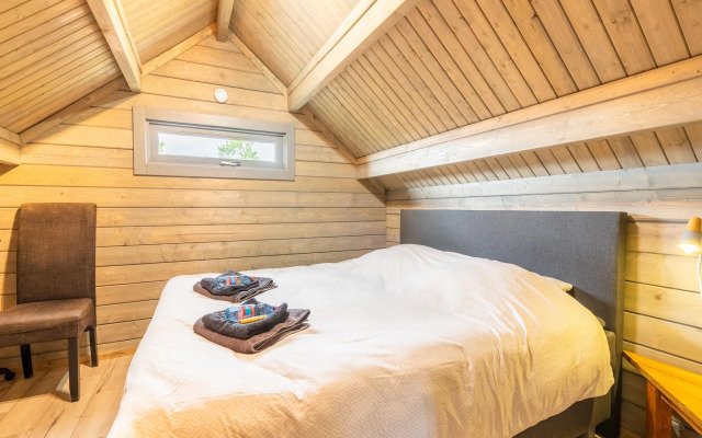 Modern chalet in Wilhelminadorp with private terrace