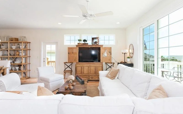 Upper Deck By Vacation Rental Pros
