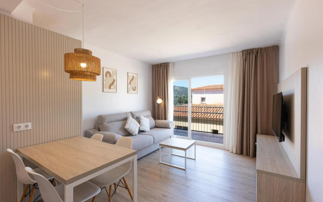 Martinez Apartments