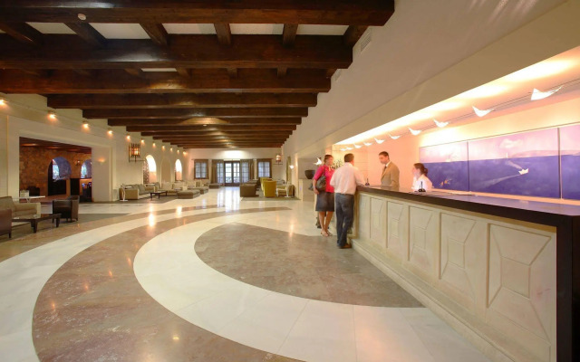 Apollonia Resort & Spa