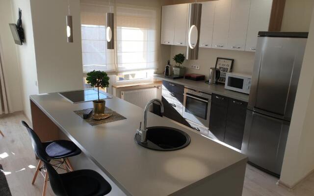 Samsara I: Peace begins with a smile