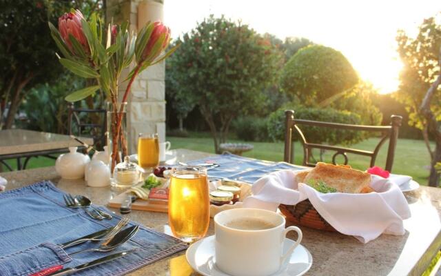 Paradise Cove Country House