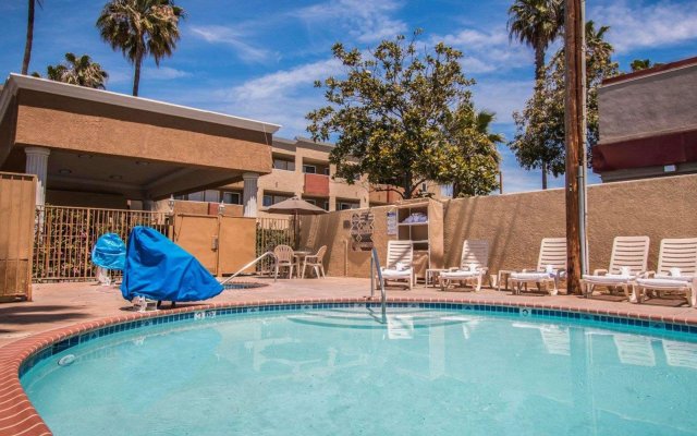 Comfort Inn & Suites Huntington Beach