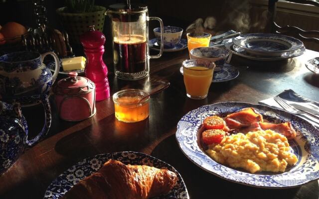 Crown House Bed & Breakfast